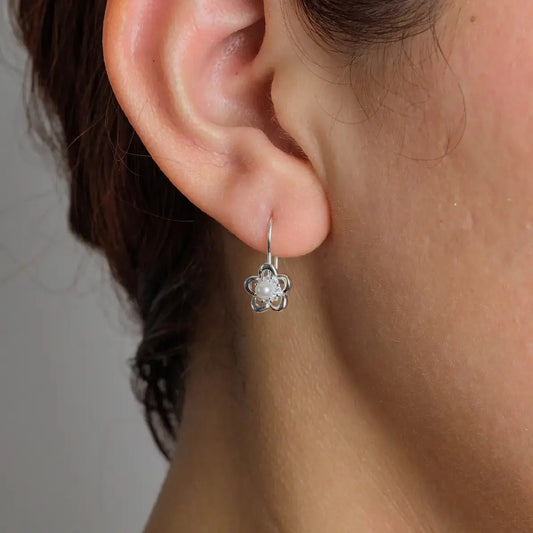 Aros plata 925 Camelia para mujer flor perla en modelo