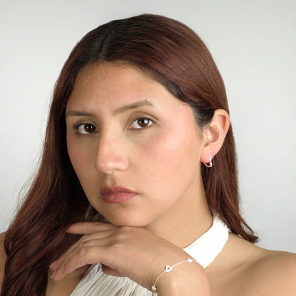 Aros plata 925 para mujer  Corazón Amelie en modelo