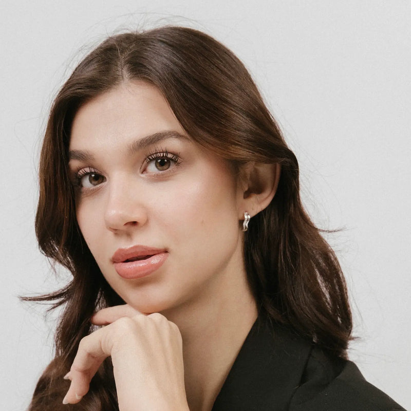 Aros plata 925 Ondas para mujer detalle