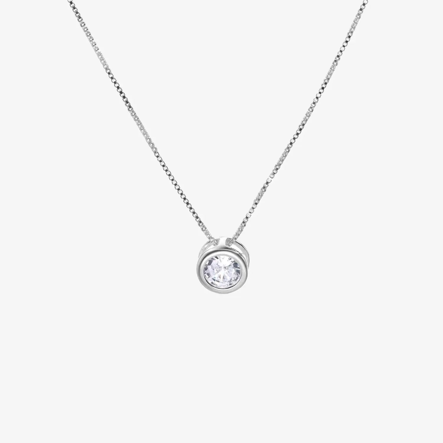 Collar plata 925 para mujer Punto de Luz Sofia fondo blanco