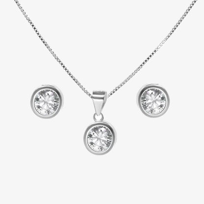 Conjunto plata Punto de Luz Sofia para mujer fondo blanco