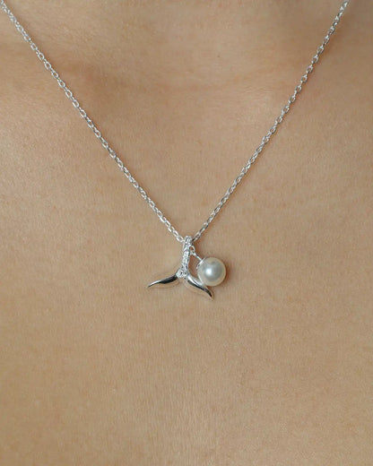 Collar plata 925 cola de ballena con micro circones y perla
