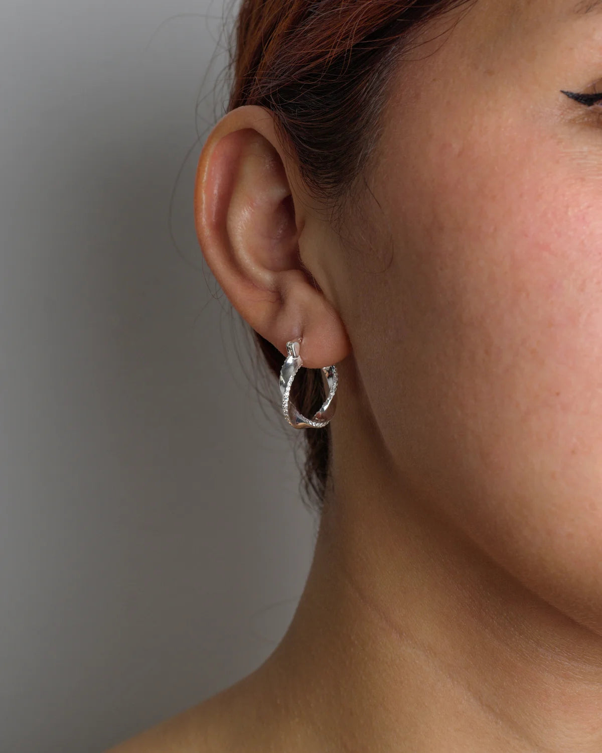 Aros plata 925 circular diseño irregular