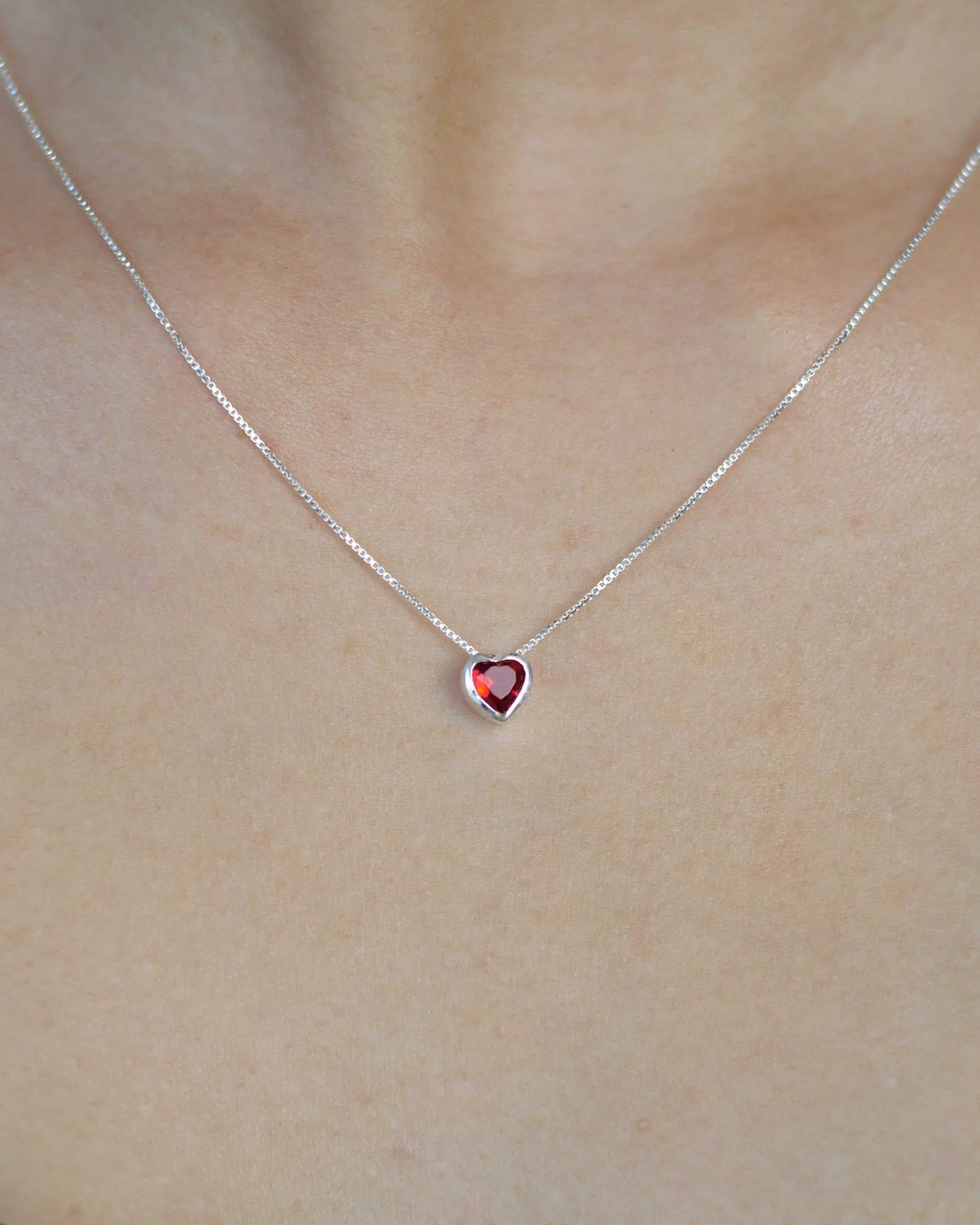 Corazón punto luz rojo de 45 cm, decoración luminosa de Sylara