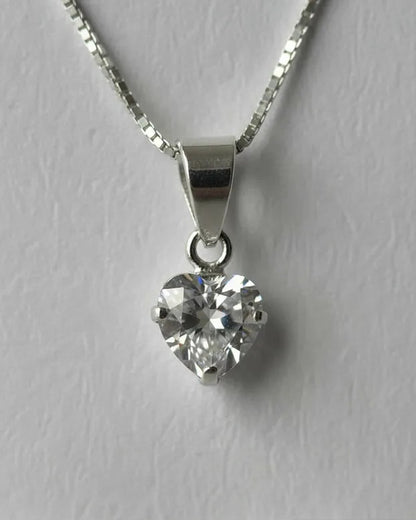 Conjunto plata 925 corazón punto luz blanco